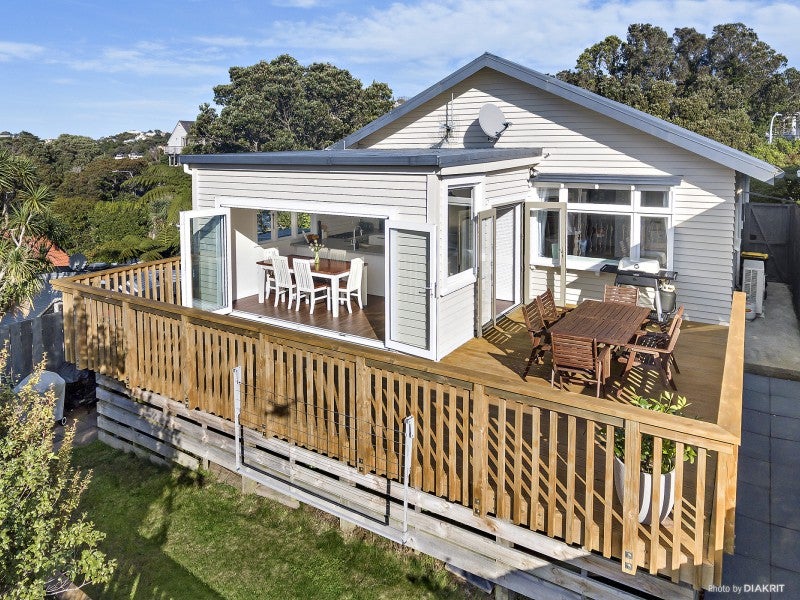 72 Chaytor Street, Karori, Wellington - Carousel 1