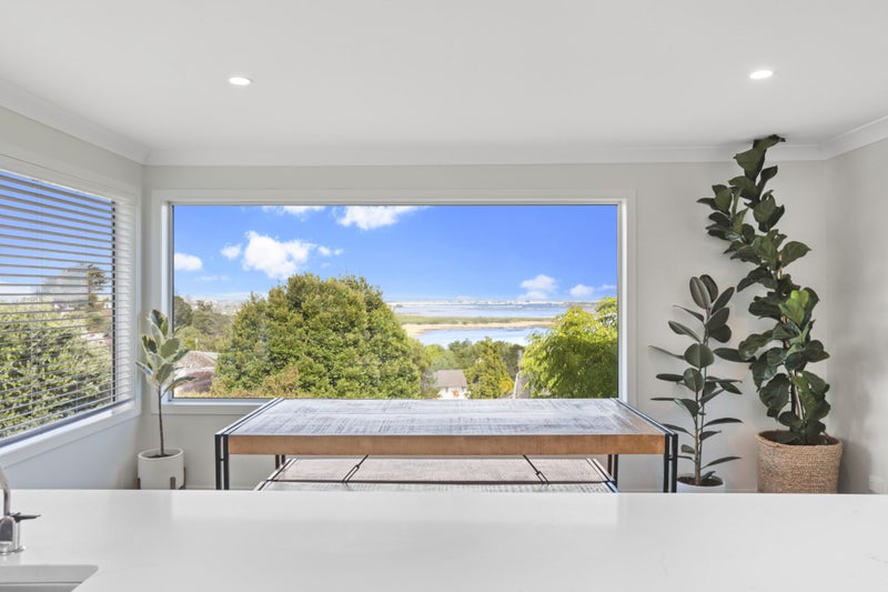 296 Hillsborough Road, Hillsborough, Auckland - Carousel 2