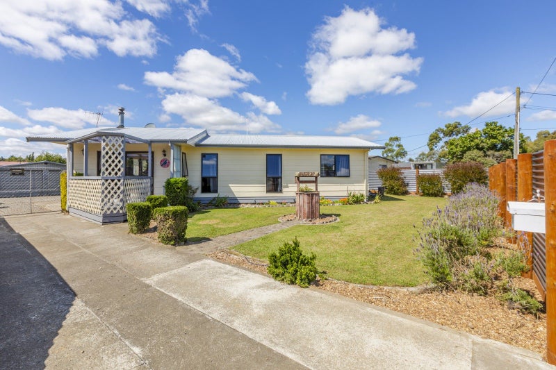 40 Charles Street, Takapau, Takapau - Carousel 1