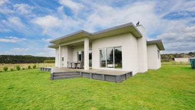 11 Coggins Road, New River Ferry - Carousel 1