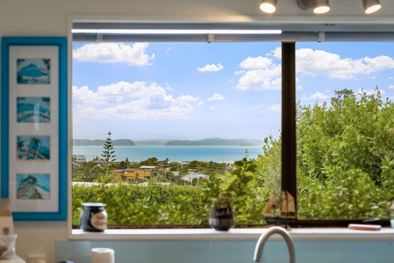 38 Scott Road, Stanmore Bay, Whangaparaoa - Carousel 2