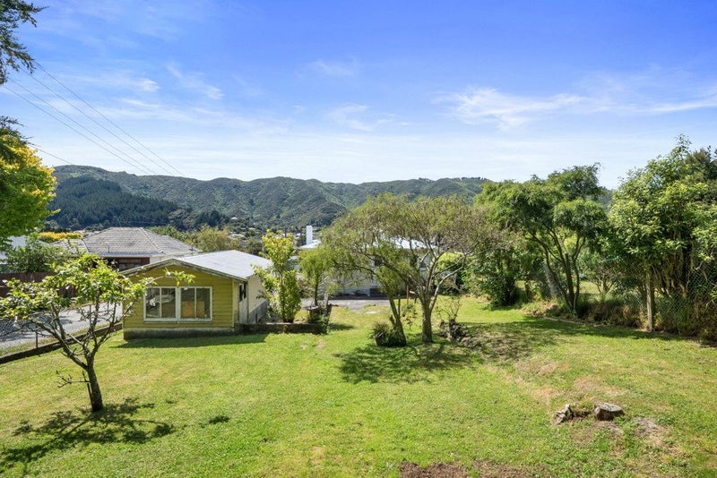 171 Wellington Road, Wainuiomata, Lower Hutt - Carousel 14