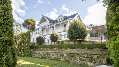 10 Cobden Road, Bluff Hill, Napier - Carousel 1