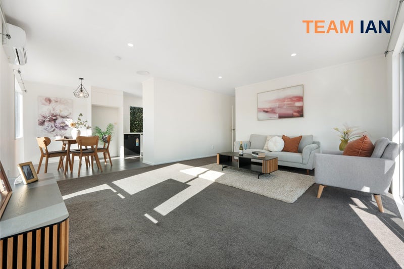 1/42 Pomaria Road, Henderson, Auckland - Carousel 1