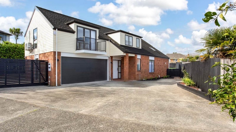 30A Peter Mulgrew Street, New Windsor, Auckland - Carousel 1