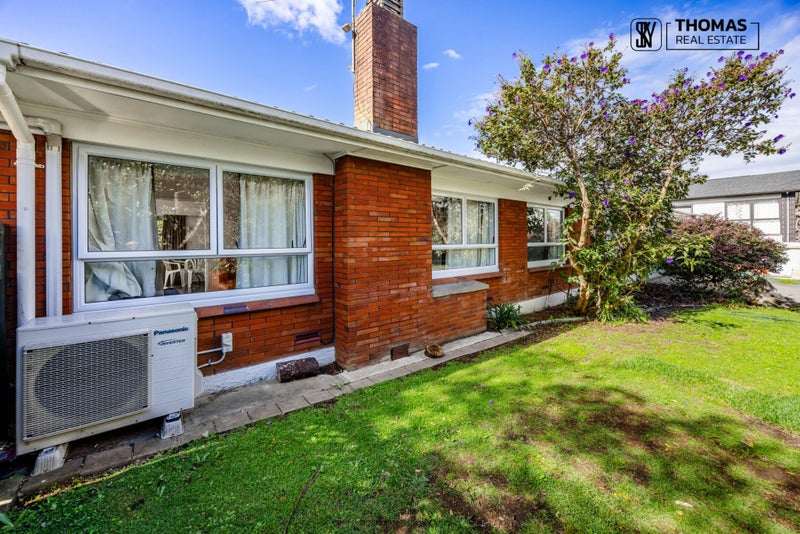 17 Lipscombe Avenue, Papatoetoe, Auckland - Carousel 2