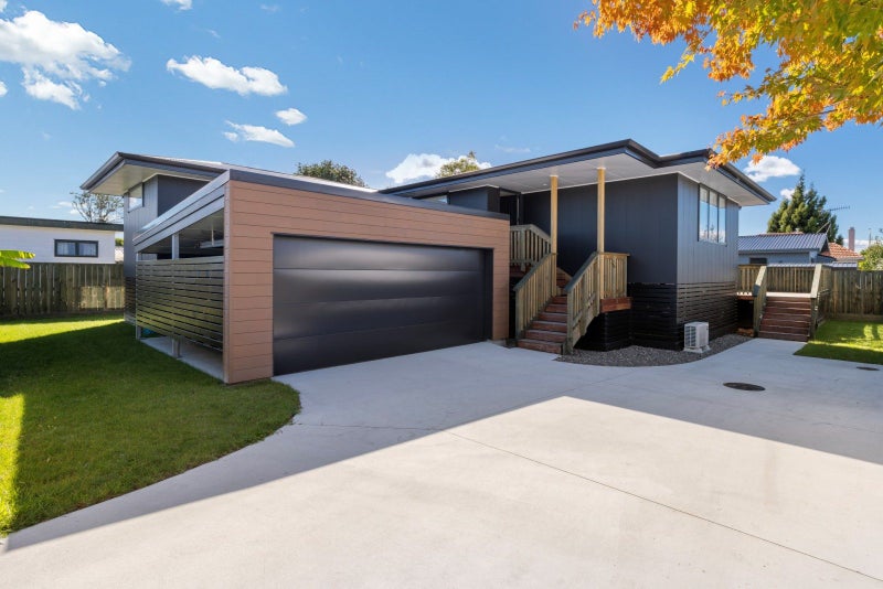 11A Holland Street, Glenholme, Rotorua - Carousel 1