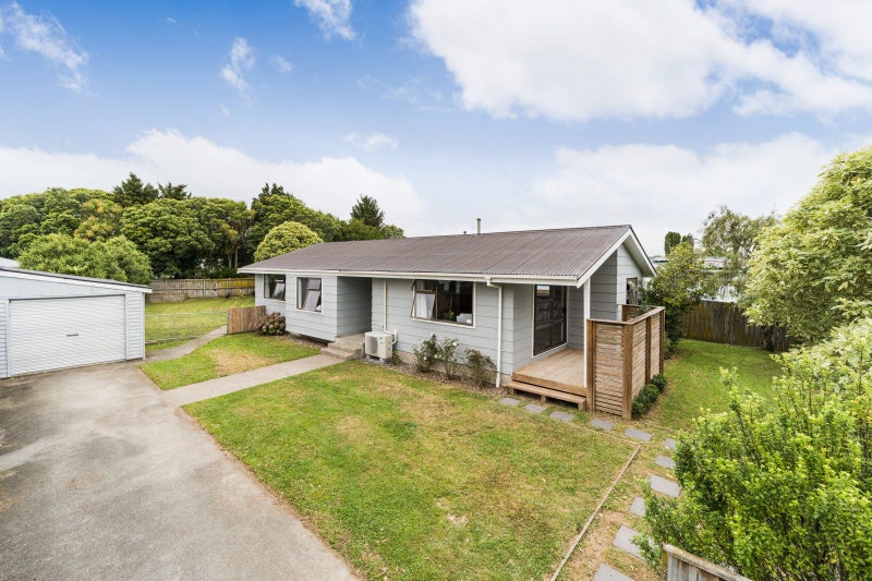 31 Clarke Avenue, Highbury, Palmerston North - Carousel 1