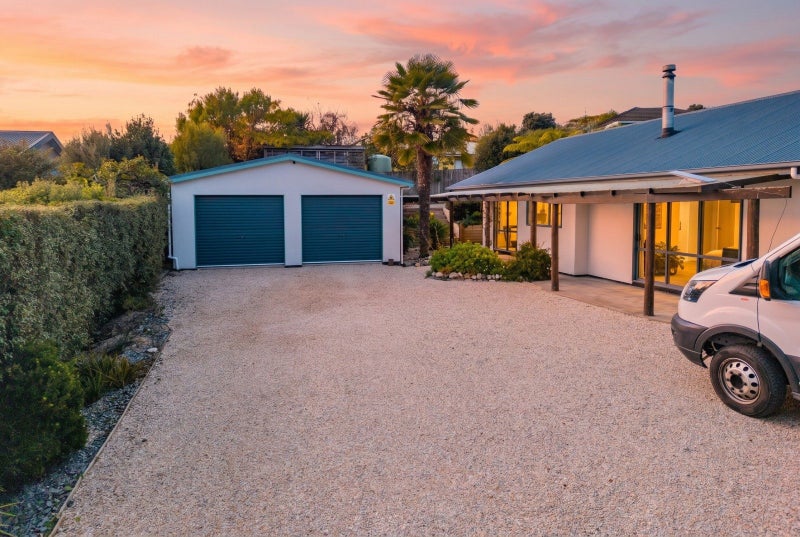 5 Perry Way, Mapua - Carousel 1
