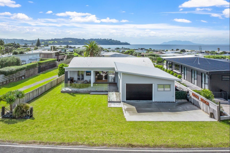 15 Meiklejohn Way, Omaha - Carousel 1