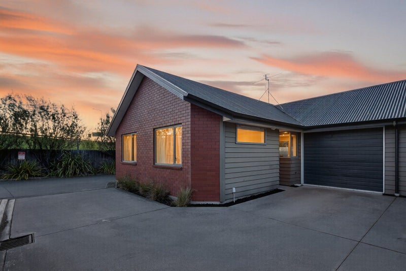 8/190 Lincoln Road, Addington, Christchurch - Carousel 1