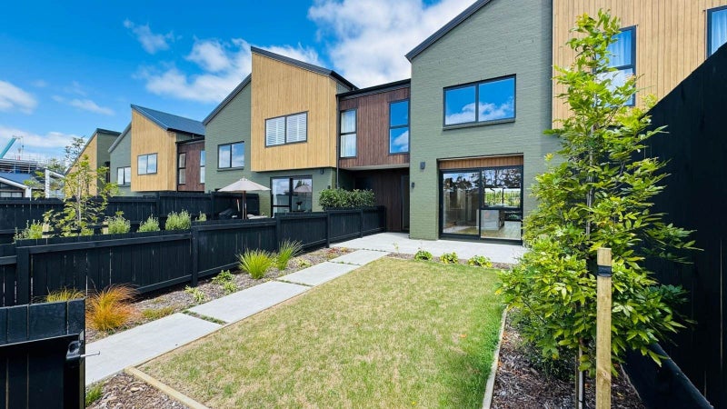 3 Golden Fall Road, Hobsonville, Auckland - Carousel 2