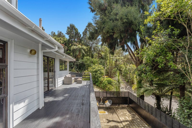 1 Bridger Glade, Whakatane - Carousel 1