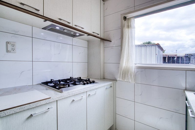 35 Fred Woodward Place, Mount Roskill, Auckland - Carousel 2