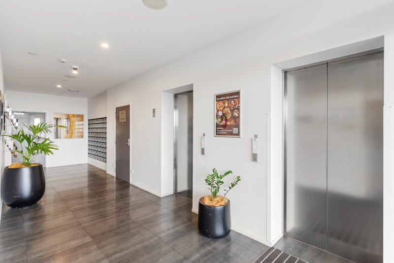 705/770A Great South Road, Manukau, Manukau City, Auckland - Carousel 13