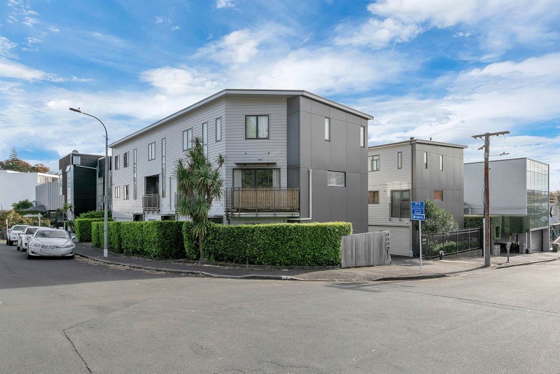 2/34 Ireland Street, Freemans Bay, Auckland - Carousel 2