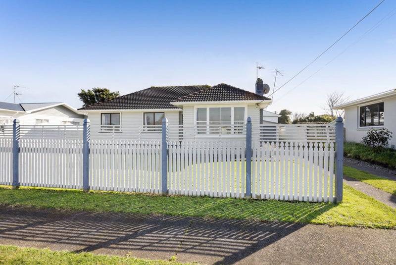 10 Ramanui Avenue, Hawera - Carousel 30