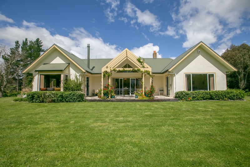 189 Masterton Stronvar Road, Te Ore Ore, Masterton - Carousel 2