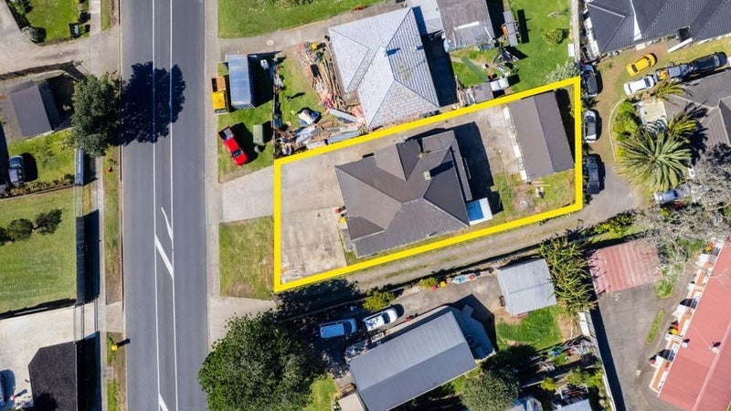 308 Massey Road, Mangere East, Auckland - Carousel 1