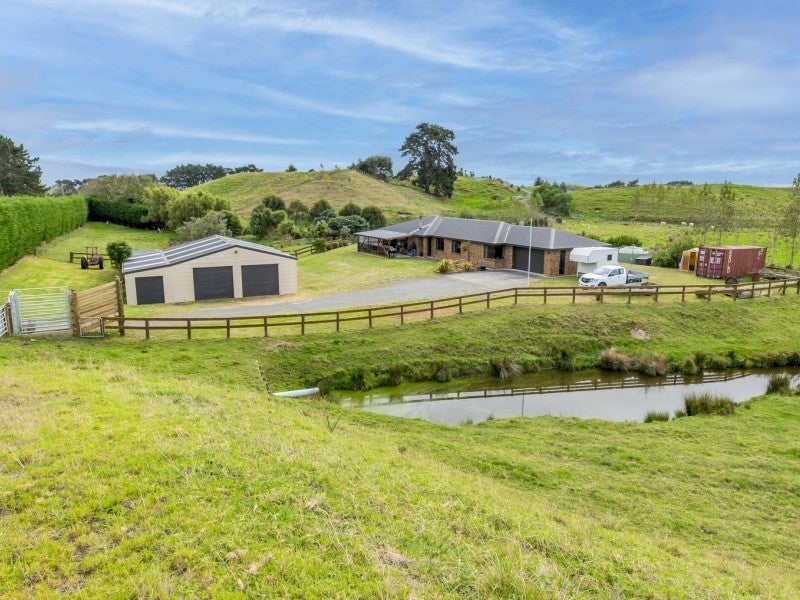 237 Pukenamu Road, Te Horo - Carousel 1