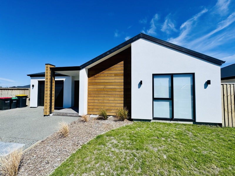 3 Mabel Crescent, Halswell, Christchurch - Carousel 1