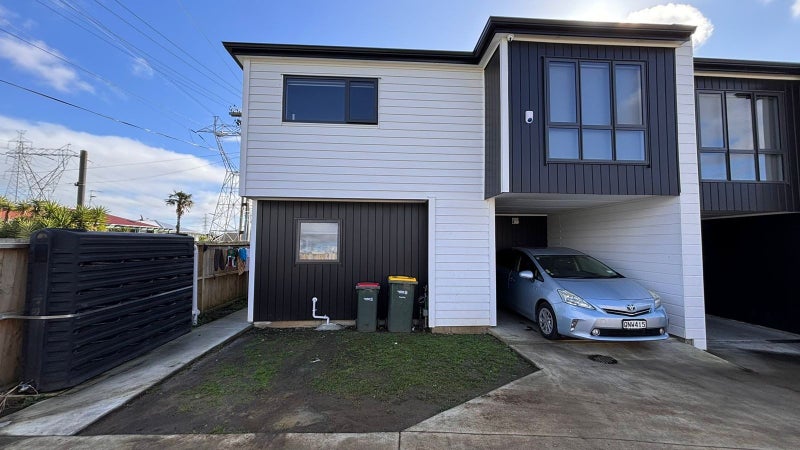 9A Julian Place, Ōtara, Auckland - Carousel 1