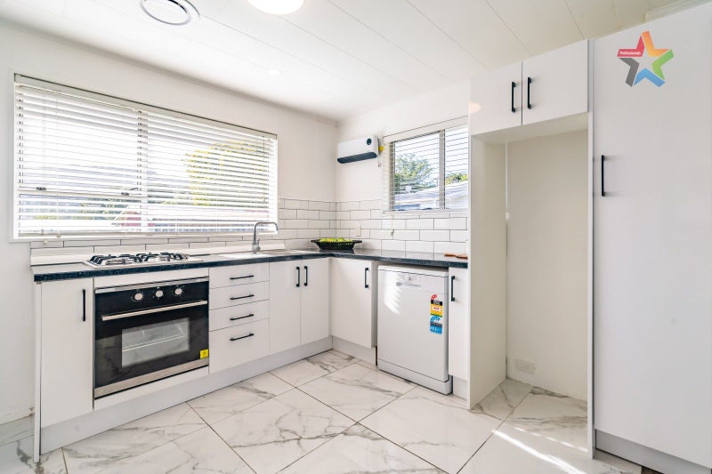 35b Stockdale Street, Wainuiomata, Lower Hutt, Wellington - Carousel 2
