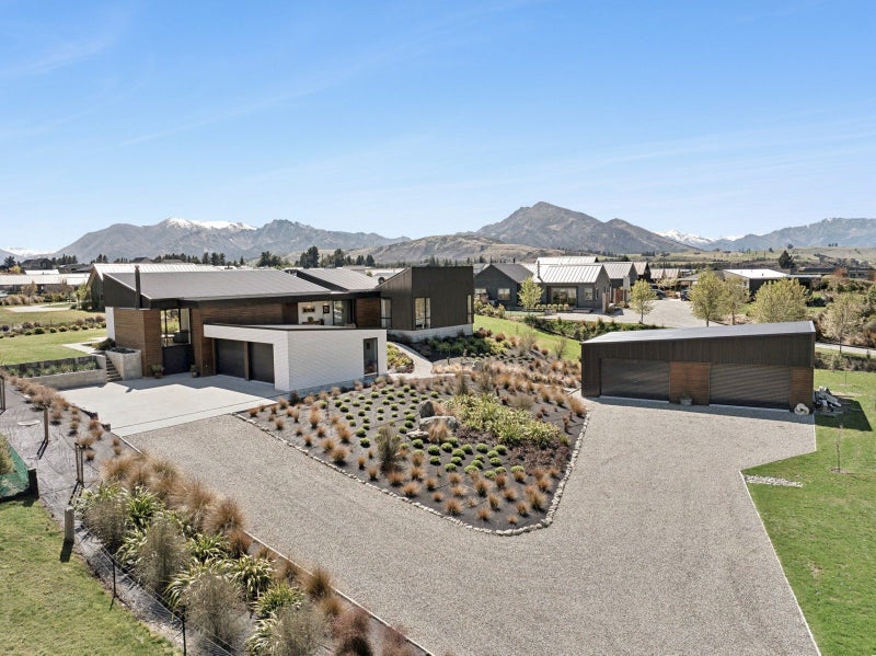 664 Aubrey Road, Wanaka - Carousel 1