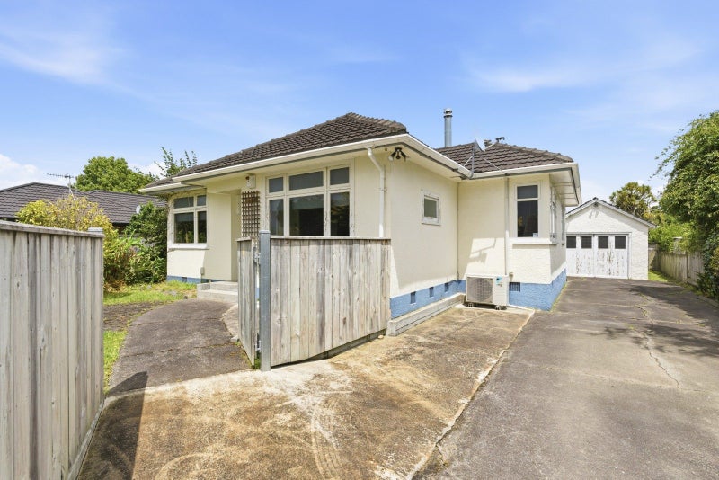 202 Vogel Street, Roslyn, Palmerston North - Carousel 2