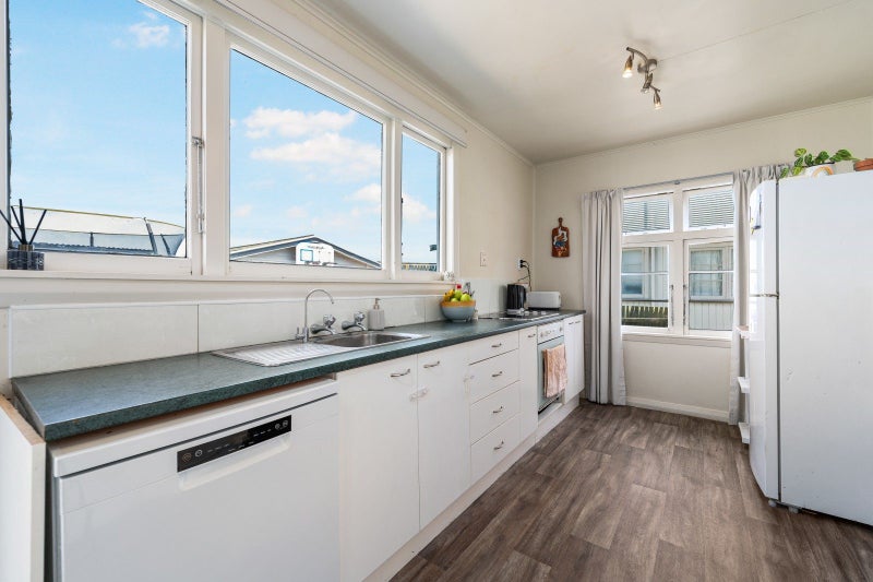 4 Seabury Avenue, Foxton Beach, Foxton - Carousel 1