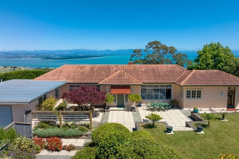 274 Princes Drive, Britannia Heights, Nelson - Carousel 1