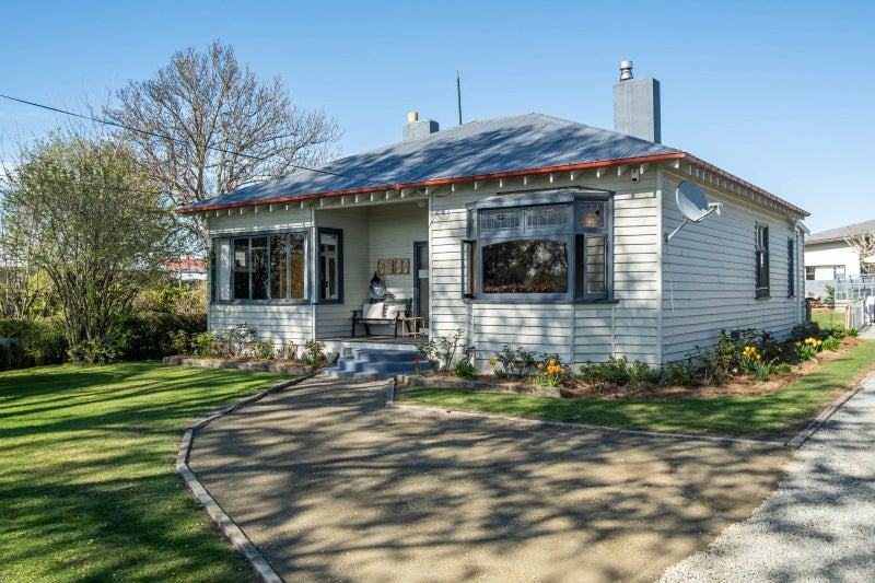 55 Mount Cook Road, Fairlie - Carousel 1