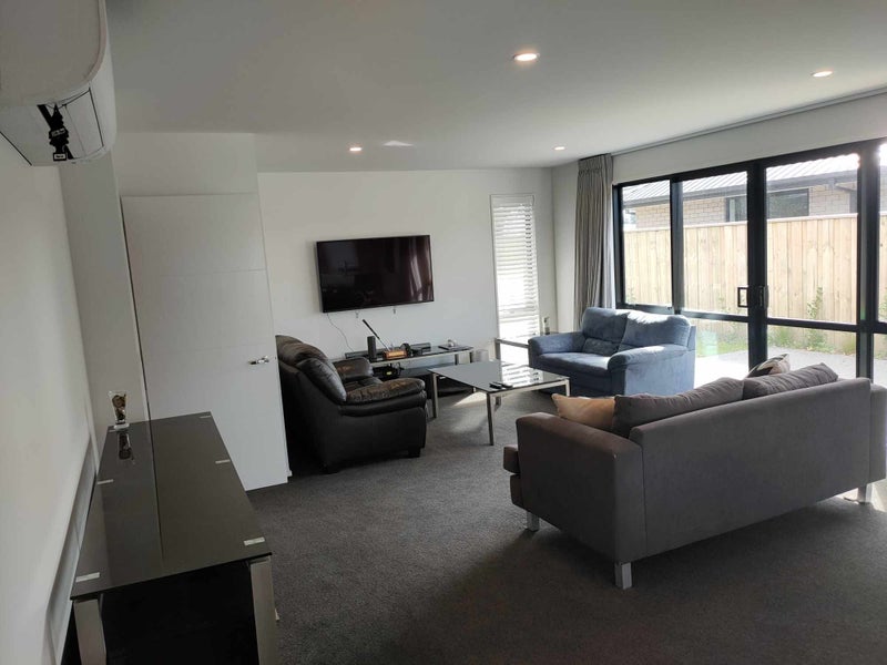 25 Crossley Avenue, Woodend, Woodend - Carousel 2