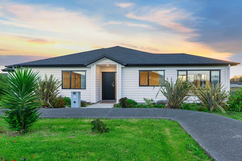 40 Koroheke Road, Takanini, Auckland - Carousel 1
