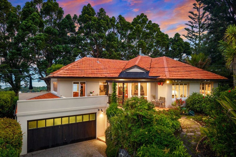 616 South Titirangi Road, Titirangi, Auckland - Carousel 1