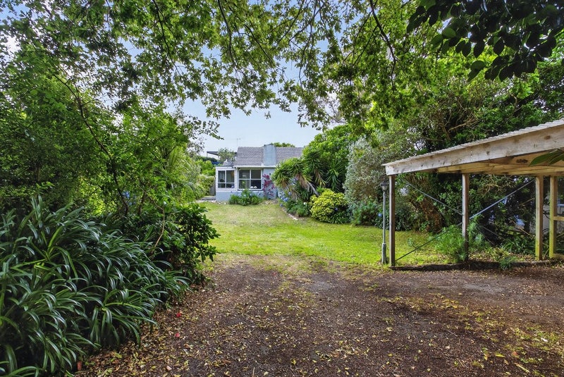 100 Alexander Road, Raumati Beach, Paraparaumu - Carousel 1