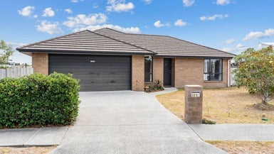 21 Ocean View Rise, Ruakaka - Carousel 1