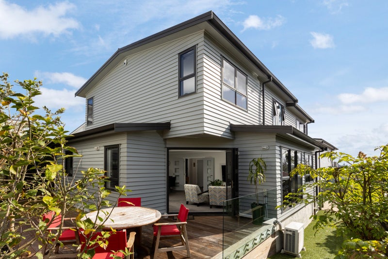 33C Seaside Avenue, Waterview, Auckland - Carousel 1