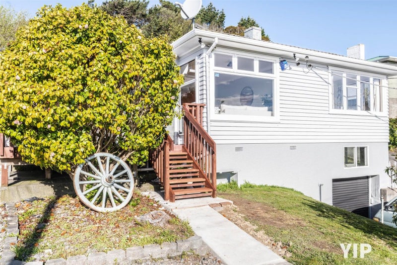 102 Helston Road, Paparangi, Wellington - Carousel 1