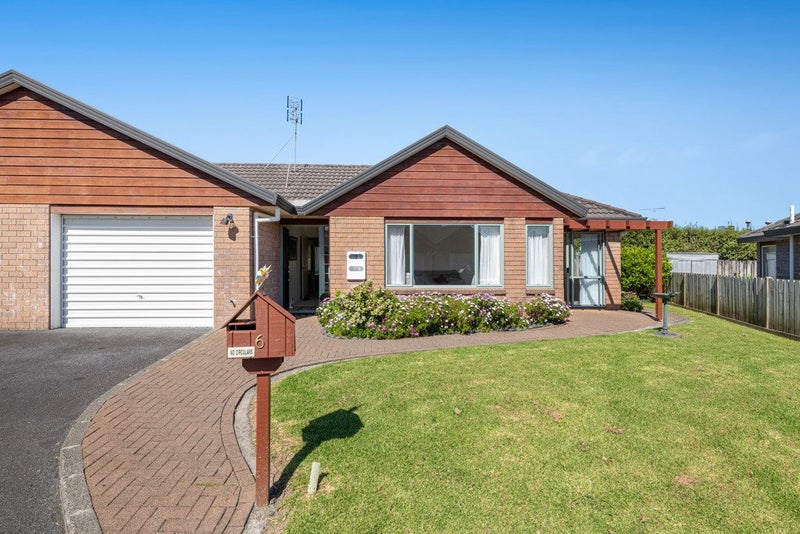 6 The Boulevard, Red Beach, Whangaparāoa - Carousel 1