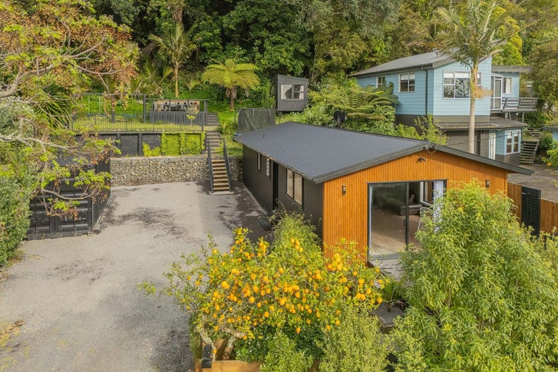 10 Wai-Iti Terrace, Whitianga, Whitianga - Carousel 1