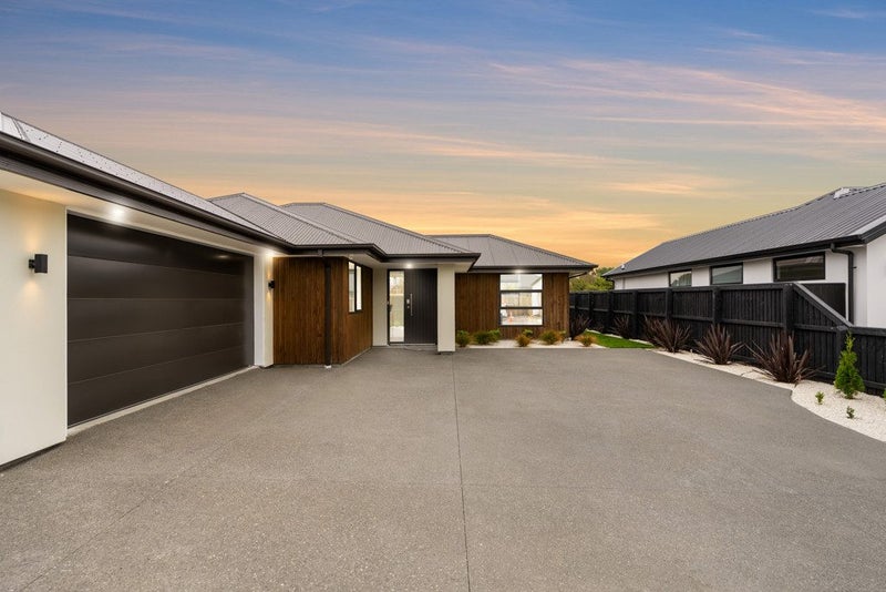 12 Twin Meadows Drive, Casebrook, Christchurch City, Canterbury - Carousel 1