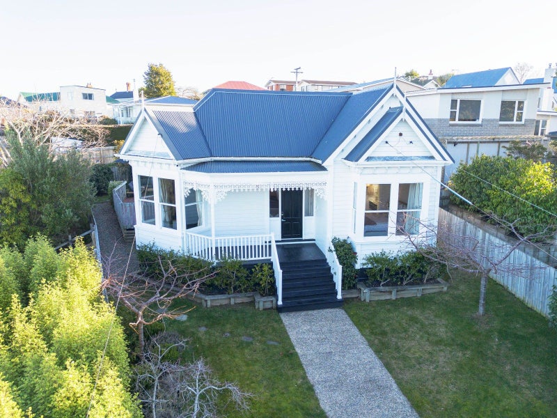8 Leven Street, Roslyn, Dunedin - Carousel 2