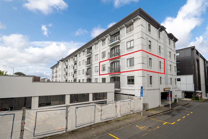 2J/160 Symonds Street, Grafton, Auckland - Carousel 20