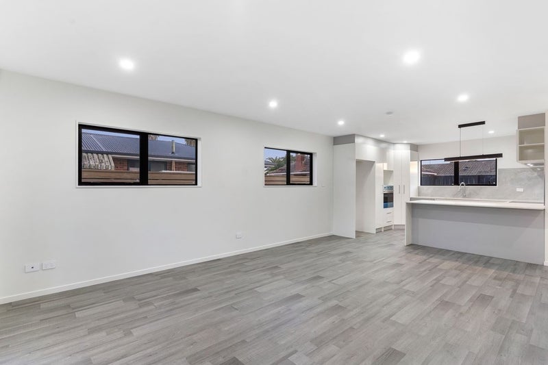 16D Imrie Avenue, Mangere, Auckland - Carousel 2