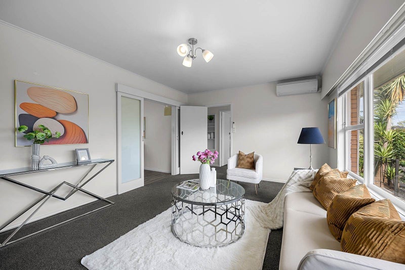 2/11 Wicklow Road, Narrow Neck, Auckland - Carousel 1