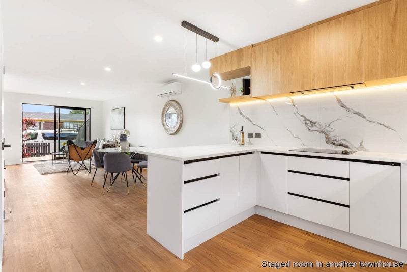 30A Alverston Street, Waterview, Auckland - Carousel 1