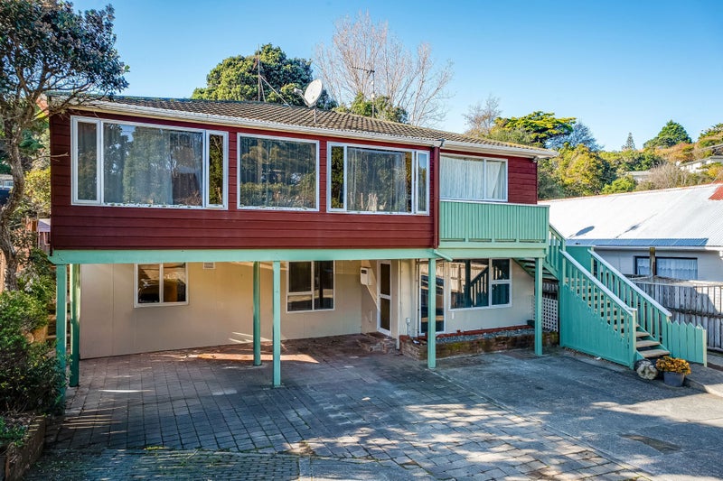 67 & 67A Arawhata Street, Ranui Heights, Porirua, Wellington - Carousel 23