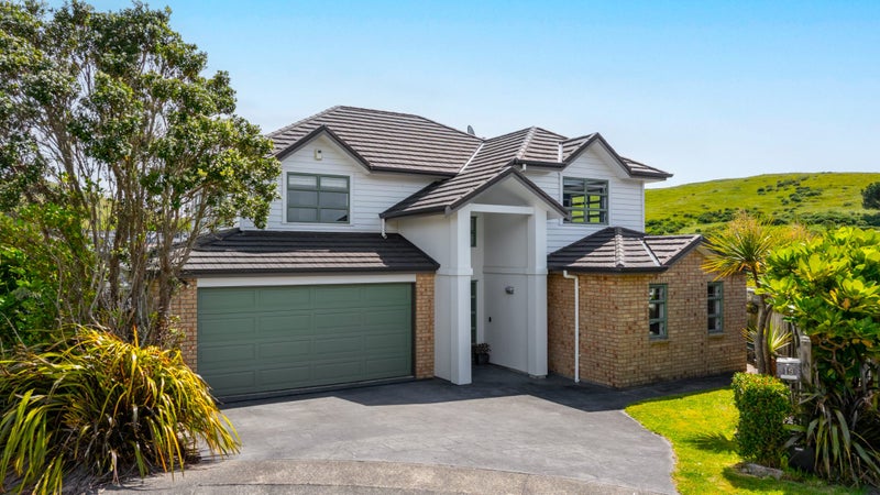 19 Nether Green Crescent, Johnsonville, Wellington - Carousel 1