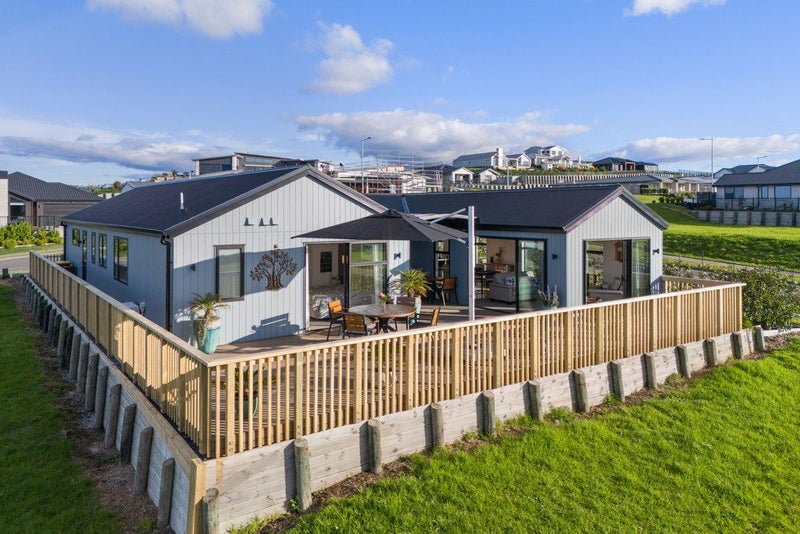 37 Ridge Drive, Omokoroa, Ōmokoroa - Carousel 2